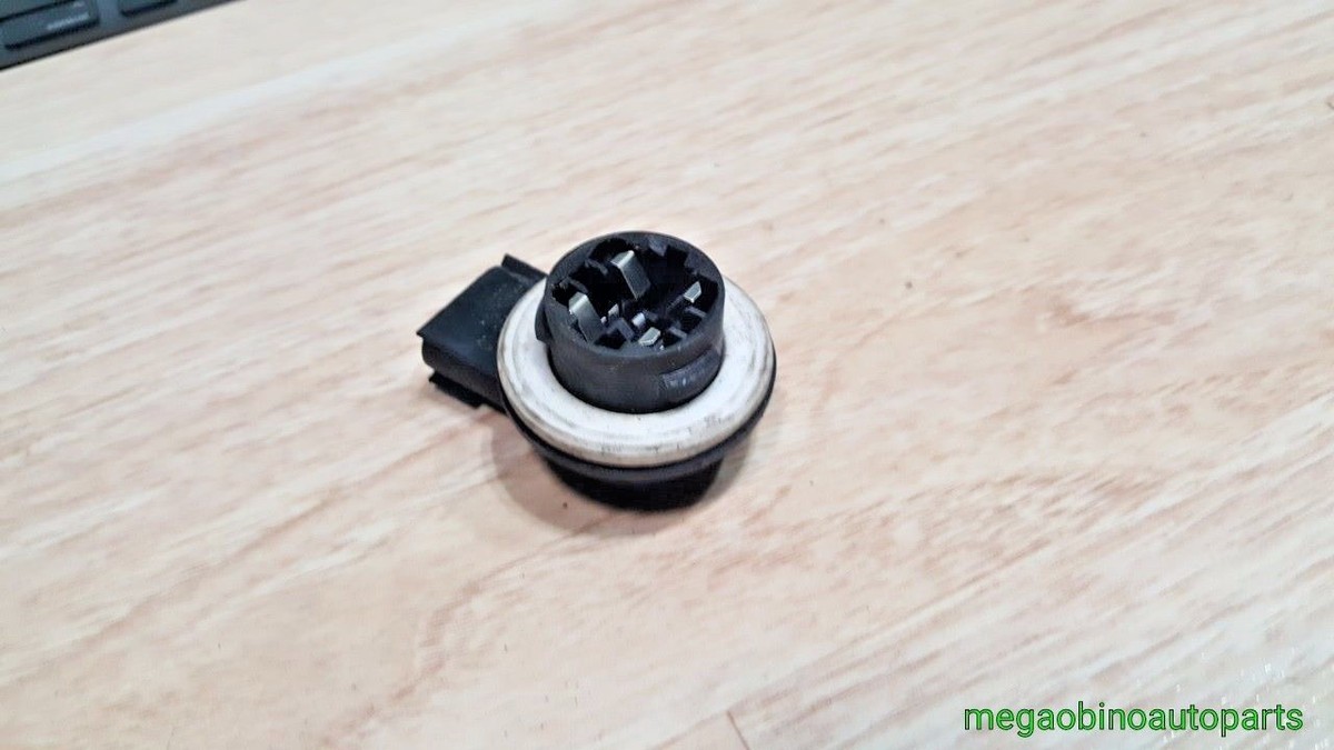 chrysler dodge jeep plymouth socket turn signal amber park 7832