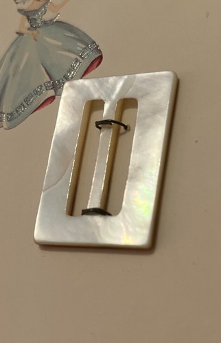 Vintage 1940 Lucky Day Genuine Buckle On Original Card Ocean Pearl - Picture 4 of 5