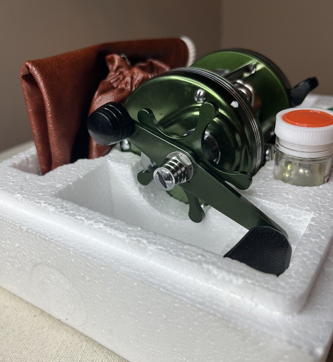 NOS VINTAGE Heddon 3200 Mark IV Green Casting Reel Box Spare NOS VINTAGE Heddon 3200 Mark IV Green Casting Reel Box Spare