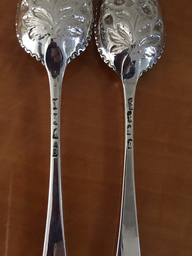 Vintage Pair of Sterling Silver Berry Spoons - Picture 10 of 12