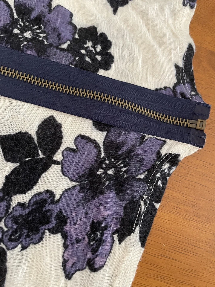 Silence + Noise Anthropologie Soft Zipper Racer Back Top Womens S Blue & Purple - Image 4 of 4