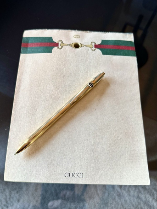 Gucci Horsebit Logo 7.5 x 5.75 Notepad -Vintage 1970’s with Original Gucci pen