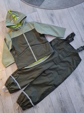 Regenanzug Regenjacke & Hose gefüttert mit Dinosaurier ~ khaki grün Gr. 104/110