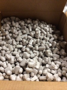 LOTS OF 250 SECURITY TAGS ANTI-THEFT RETAIL CLOTHING / SHOES SENSORS WITH PINS