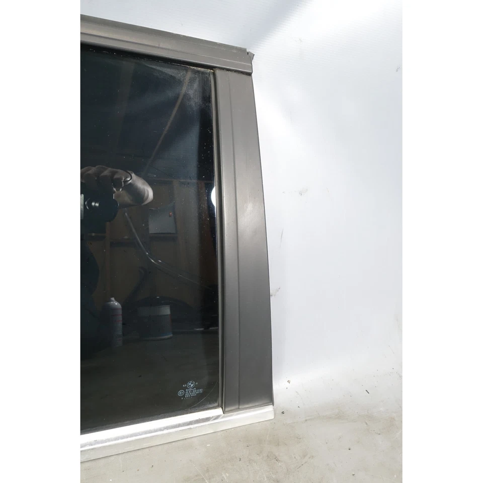 88-91 BMW E30 Serie 3 Cupé Trasero Derecho Ventilación Salida Cuarto Vidrio Fábrica Fabricante de Equipo Original Foto 2 de 4