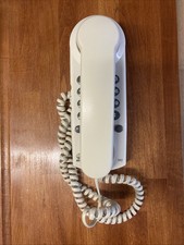 AT  T Design Line Telephone 140 White W/ Tone/Pulse Ringer/Receiver Volume