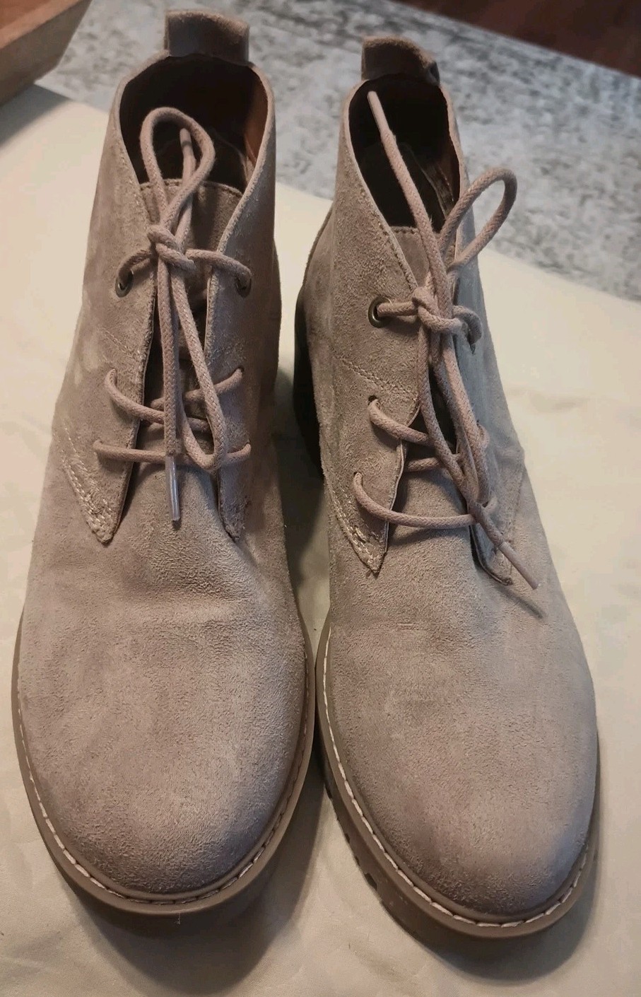 SAOLA Stivali stringati donna bianco montagna marrone suola strappo 10M materiale scamosciato nuovi senza etichette