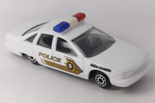 1991 91 Chevy Caprice Police Collectible 1/64 Scale Diecast Diorama Model