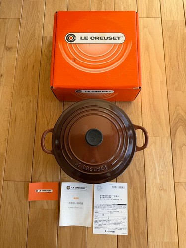 LE CREUSET Cocotte Ronde Chestnut [Discontinued Color] 22 cm, 3.5qt New Unused - Picture 2 of 13