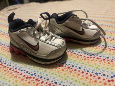 VTG Toddler Little Girls Nike Shox Athletic Shoes Sneakers Sz 2C White Pink Gray