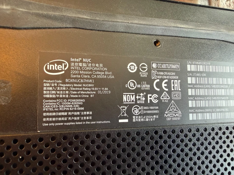 Intel NUC 8 VR NUC8i7HVK Mini PC Kit i7-8809G BOXNUC8i7HVK1 Hades Canyon Loaded - Image 3 of 4