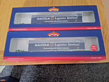 BACHMANN 00 GAUGE 37-304 INTERMODAL BOGIE TWIN PACK WITH 'MALCOLM' CONTAINERS