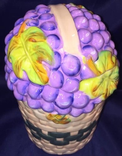 CERAMIC MAJOLICA BASKET OF GRAPES & GRAPE LEAVES COOKIE JAR PRETTY & COLORFUL - Picture 7 of 12