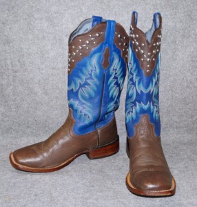 square toe brown boots