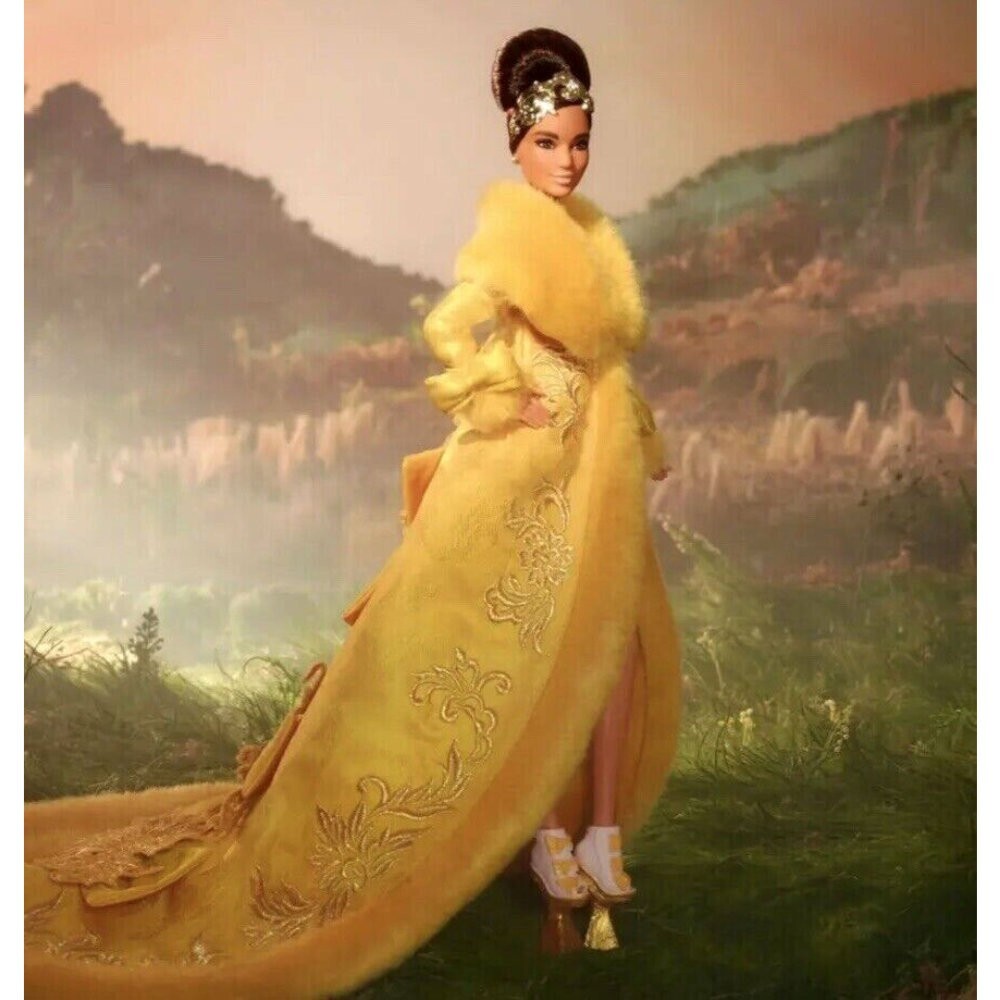 Guo Pei Barbie® Doll Wearing Golden Yellow Gown Barbie Signature Platinum  label