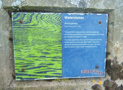 Foto 12x8 Informationstafel für ''Wassersteine'' Die dreifachen Monolithen waren um 2010
