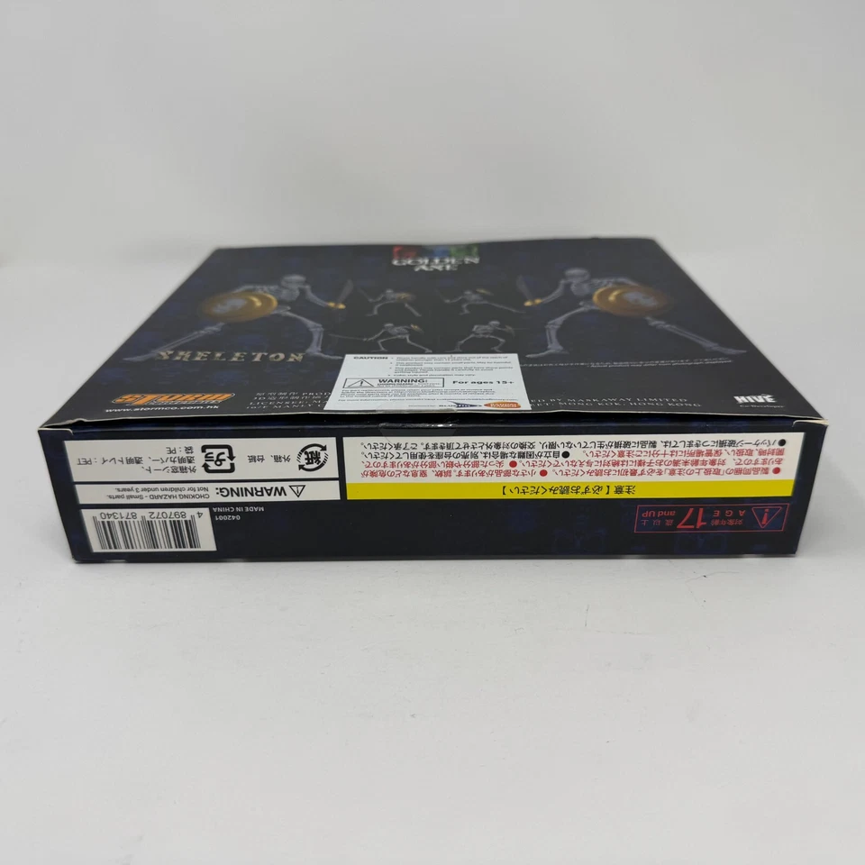 Juego de 2 figuras de acción Storm Collectibles hacha dorada esqueleto blanco caja abierta Foto 4 de 4