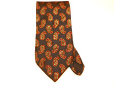BROOKS BROTHERS  MAKERS  men's tie 100 Silk Made in USA