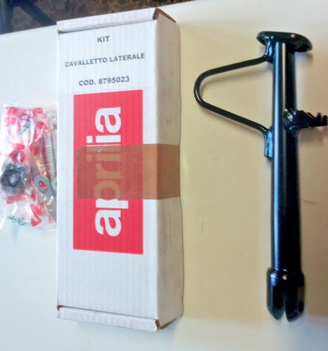 CAVALLETTO LATERALE ORIGINALE SCARABEO 125-150-200-250 dal 1999-2006 - AP8795023 - Photo 2 sur 2