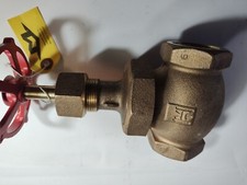 1-1/4 CL200 BRONZE RISING-STEM THREADED GLOBE VALVE - MILWAUKEE FIG.570