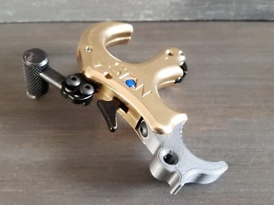 Stan Onnex Release 2, 2-1/2, 3 finger attachment w/lanyard hole for 660 paracord