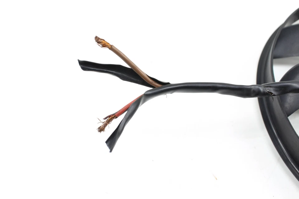 AUDI RS4 2007-2008 4,2 L - Ventilador de refrigeración eléctrico derecho 8E0959455H Foto 3 de 4