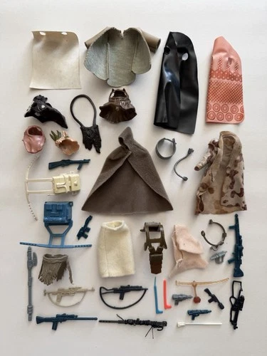 Vintage HUGE Lot Kenner Star Wars *AUTHENTIC* Weapons Blasters Accessories Capes