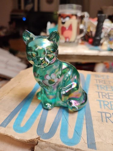 Fenton Lime Green Iridesent Sitting Cat Glass Figure