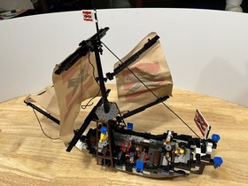 Lego 6271 Pirates Imperial Flagship COMPLETE with two extra crew no instructions