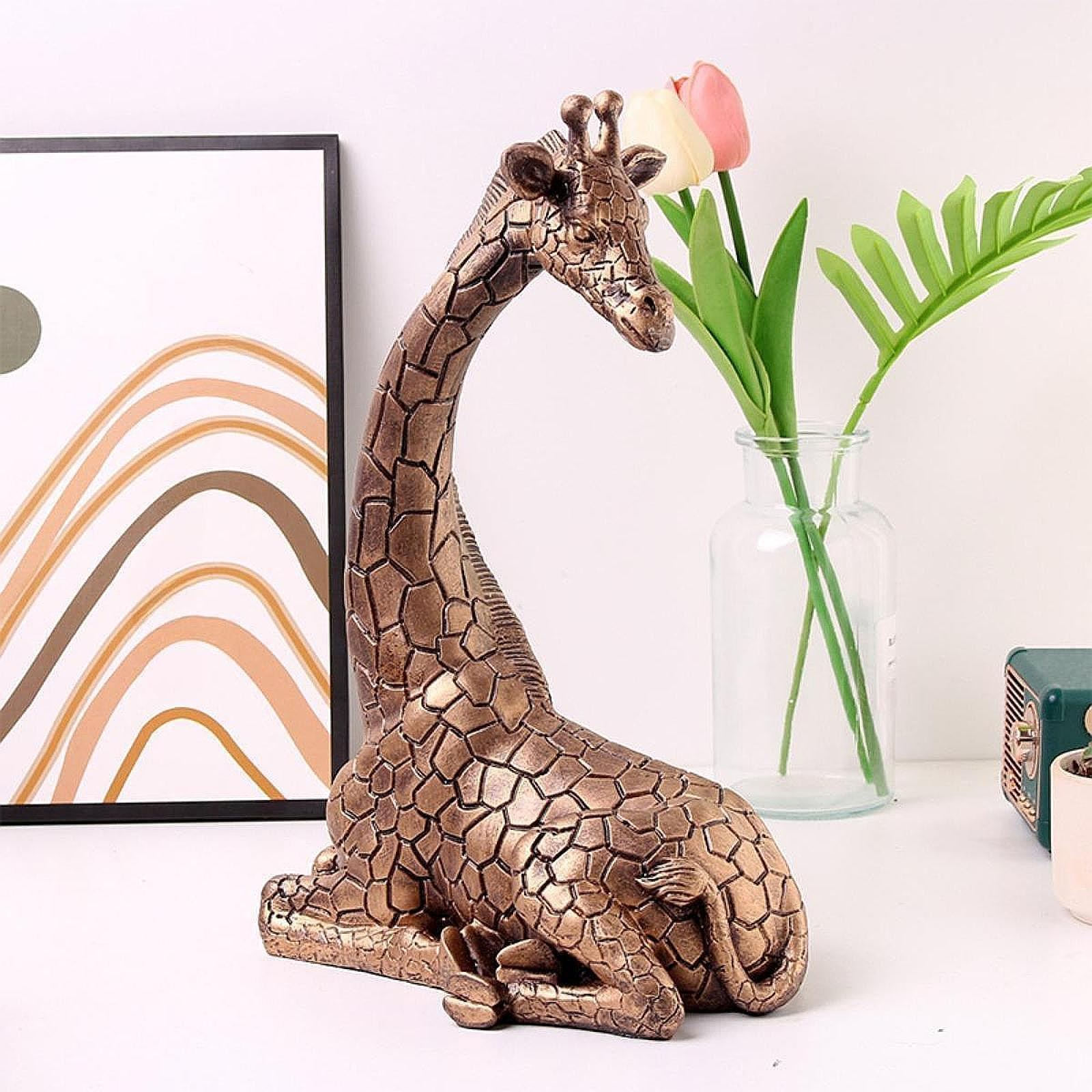Resin Figurine Crafts Giraffe Statue for Office Fireplace