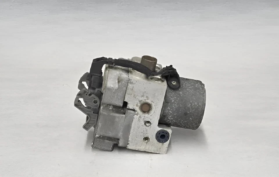 2001-2005 Buick Lesabre Park Avenue  ABS Anti-Lock Brake Pump Assembly OEM Foto 3 de 4