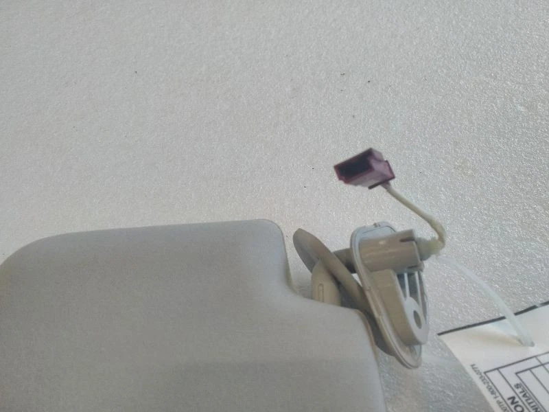 Passenger Sun Visor Illuminated Thru 2/04 Fits 02-04 BMW 745i 110617 Foto 3 de 4