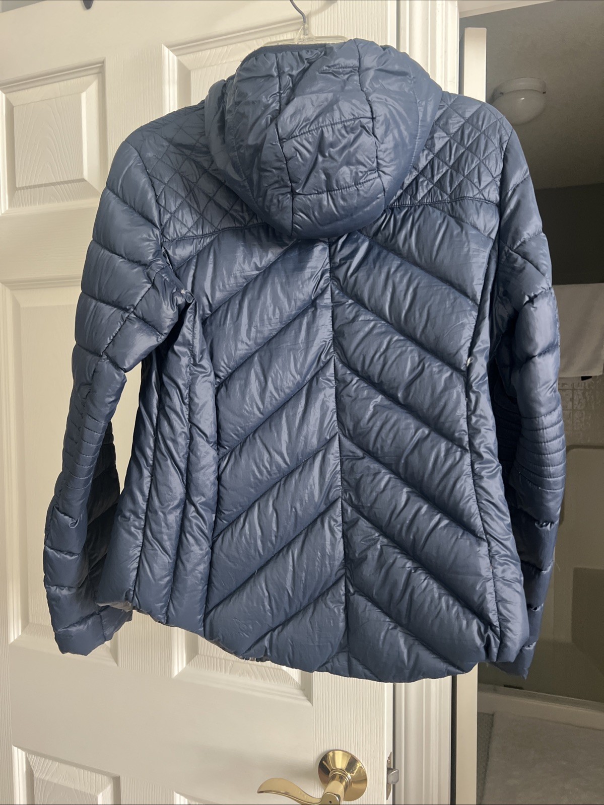 BCBG Generation Navy Packable Down Coat Size Medi… - image 3