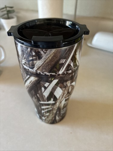 ORCA Stainless Steel Dual Insulated Camo Chaser Tumbler 27 oz Realtree/Black.