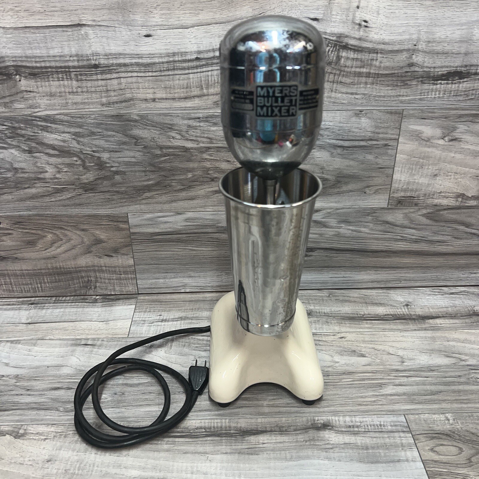 Vintage Diner 1950s White MYERS BULLET MIXER Stainless Steel Milkshake