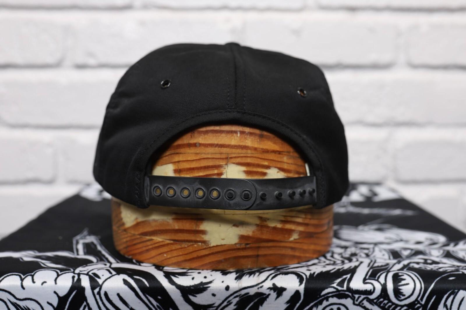 90s Vintage RustOleum Spray Paint Labor Saver Hat INSTITUTO