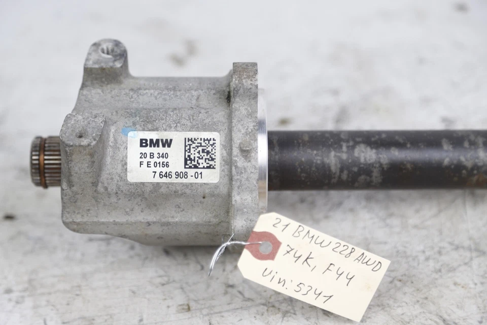 BMW 228i X1 F44 F48 2020 2021 2,0 L AWD eje CV intermedio delantero 7646908 Foto 2 de 4