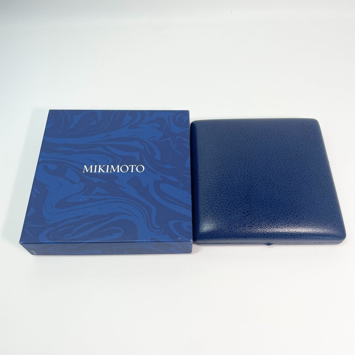 MIKIMOTO アクセサリーケース 紺スエード(箱付き) MIKIMOTO アクセサリーケース 紺スエード(箱付き) Yahoo