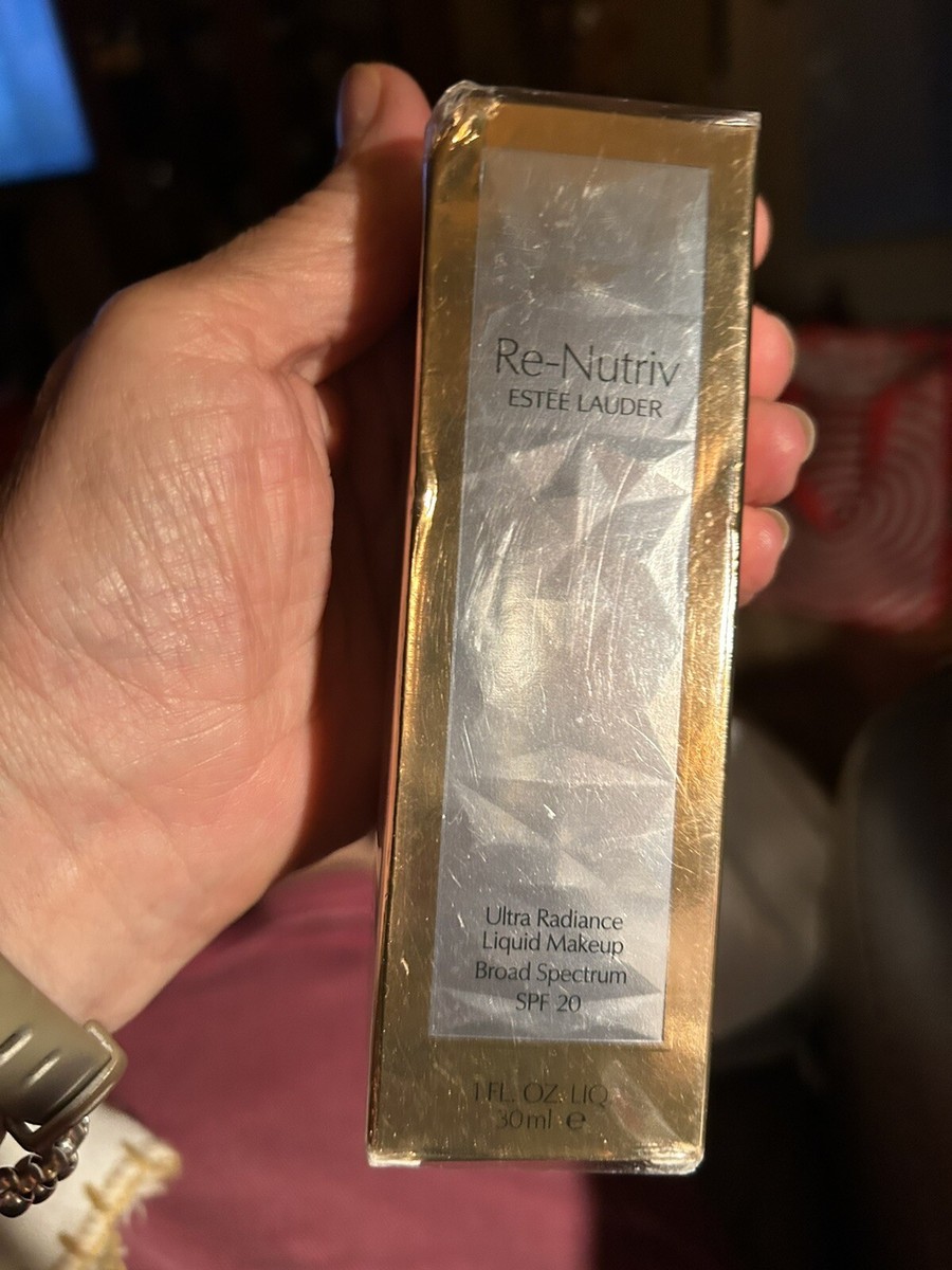 Estee Lauder Re-Nutriv Ultra Radiance Liquid Makeup SPF 20 1 oz