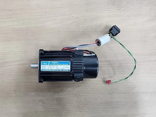 TAMAGAWA SEIKI DC SERVO MOTOR GENERATOR TS3350N33E127 200W
