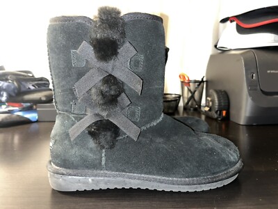 Koolaburra by UGG #1015874 Women's Size Victoria Short Boots