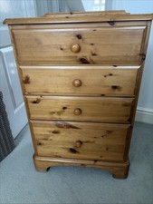 Ducal Victoria Pine Chest of Drawers 4 Drawers Bedside Table