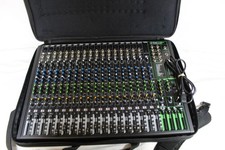 Mackie ProFX22v3 22 Channel 4 Bus Analog Mixing Console USB Audio MultiEffects