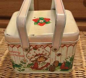 Vintage 1982 Strawberry Shortcake Metal Lunch Box Trinket Box Picnic Basket Tin
