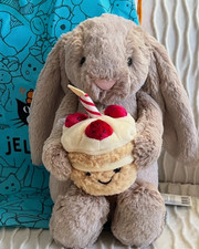 NEW Jellycat Bunny Plush Birthday Cake Bashful Beige Soft Toy Collectible