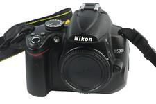 Nikon D5000 fotocamera digitale reflex corpo 10.683 scatti "OTTIMO"