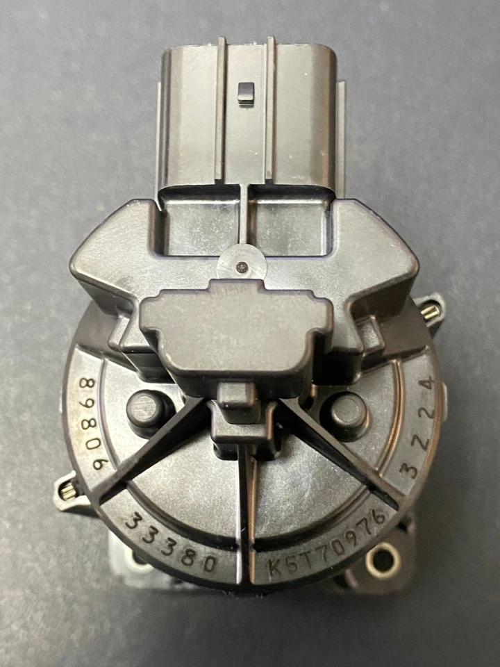 OEM EGV1138 NEW EGR Valve Control Solenoid/Motor   - Image 3 of 4