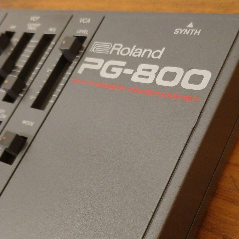 Roland PG-800 | www.sokoloffart.com