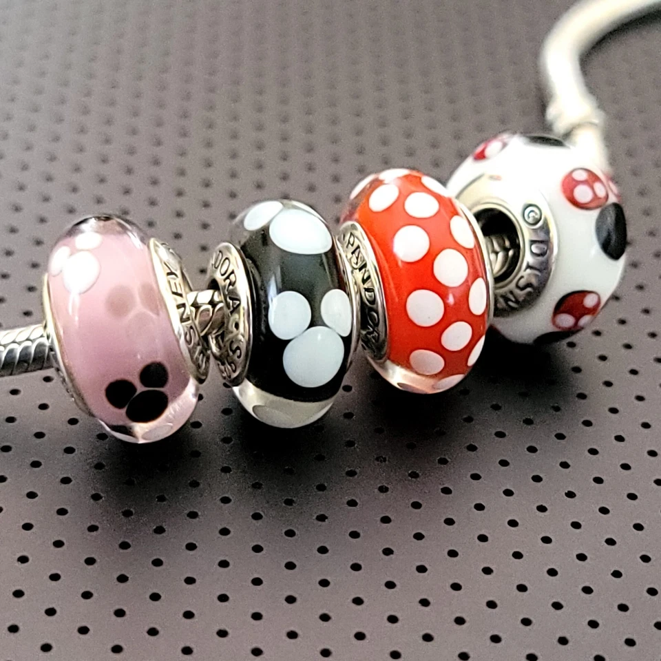 JUEGO DE 4 NUEVOS DIJES AUTÉNTICOS DE MURANO PANDORA MINNIE Y MICKEY MOUSE Foto 3 de 4