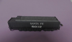 BACHMANN  HO  SCALE  SANTA  FE  5012  LOCOMOTIVE  TENDER